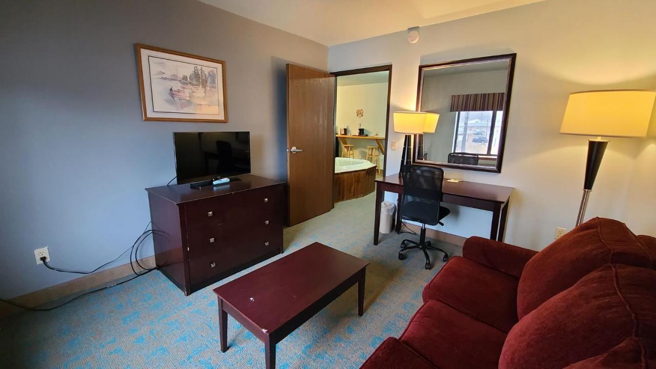 Bay Inn Тауас Сити Екстериор снимка
