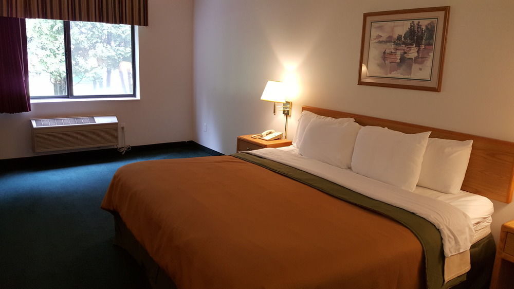 Bay Inn Тауас Сити Екстериор снимка