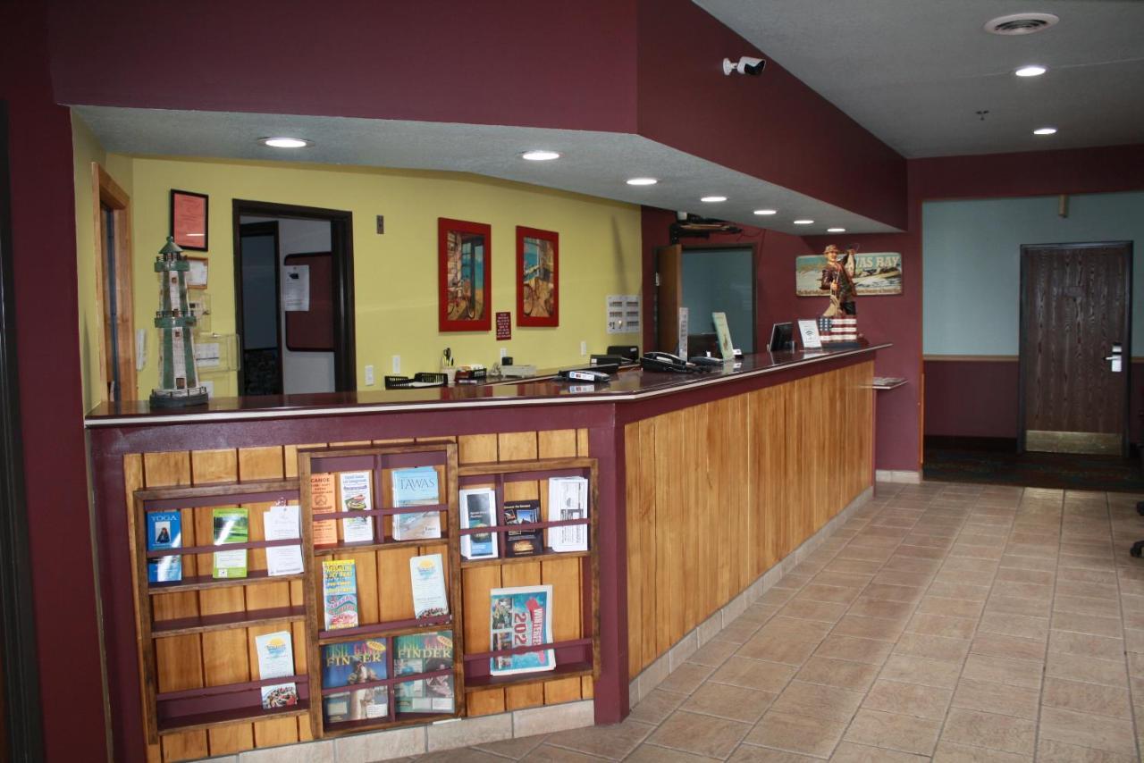 Bay Inn Тауас Сити Екстериор снимка