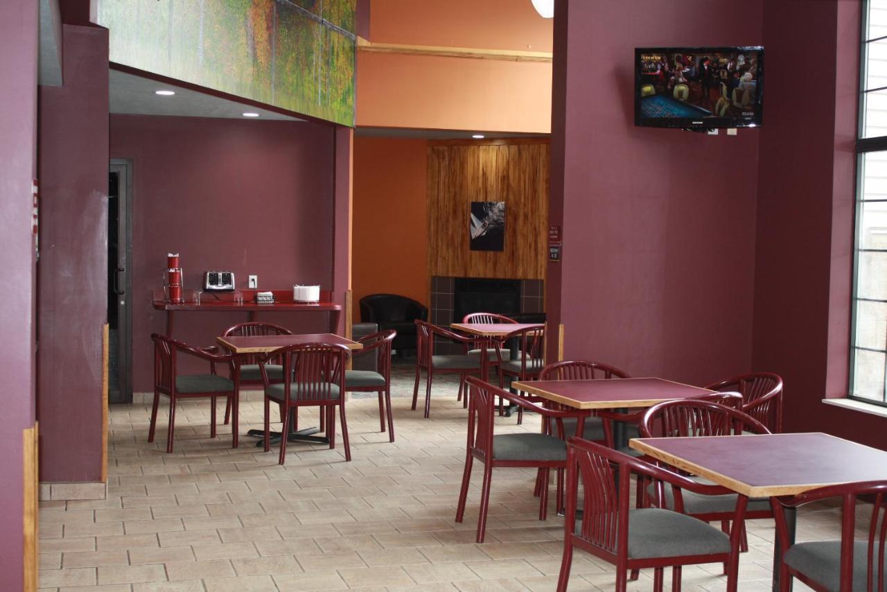 Bay Inn Тауас Сити Екстериор снимка